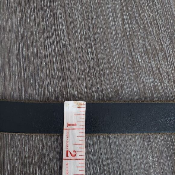 Black and Silver Leather Belt - Picture 7 of 7